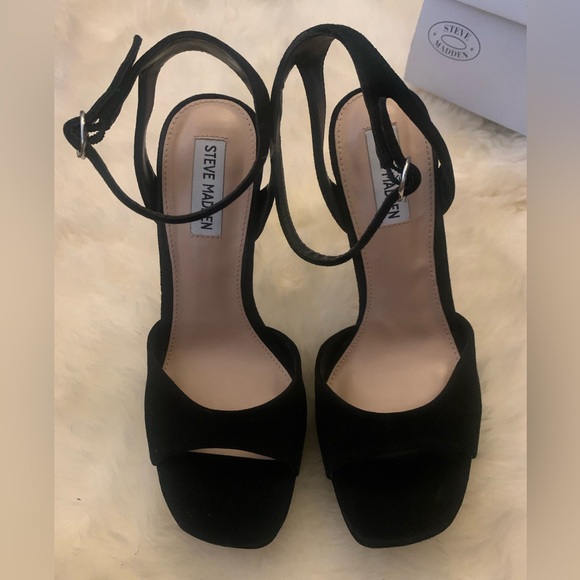 Steve Madden Suede Sandal - Picture 13 of 14